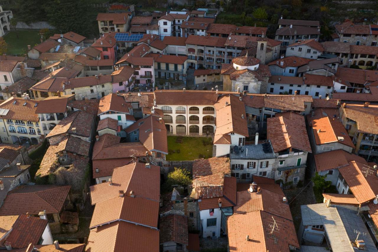 Palazzo Mia By Icasamia Apartment Castello Cabiaglio Exterior foto